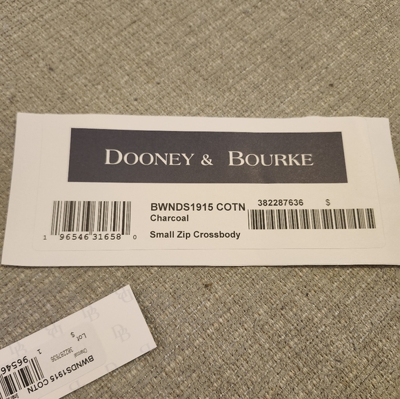 Dooney & Bourke Tartan Plaid Crossbody Purse – Holiday Check Shoulder Bag - Picture 3 of 11